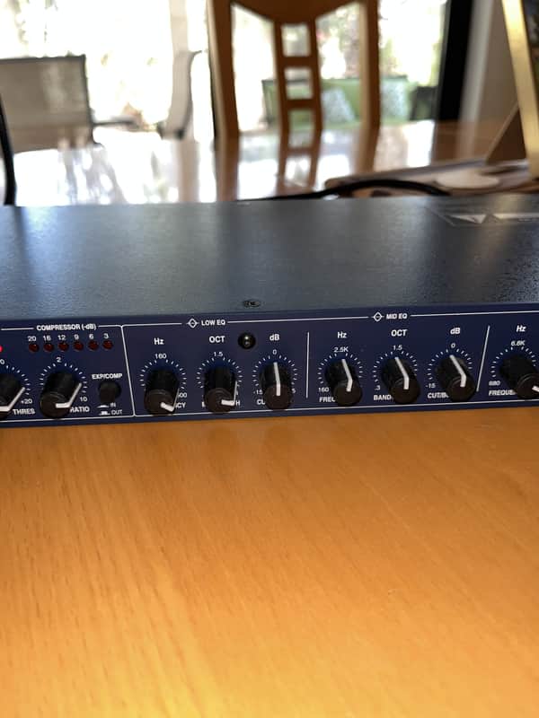 Symetrix 528e Voice Processor 1997 - Good image 1