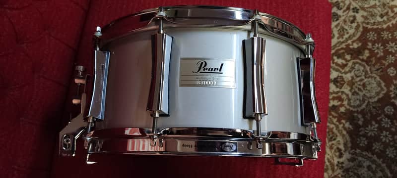 14x6.5 Pearl Aluminum snare image 1
