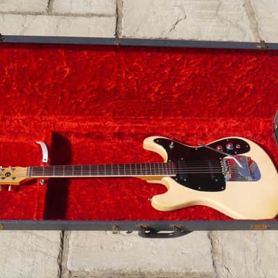 Mosrite Ventures Mk 2 (11) 1964/5 Pearl White image 1
