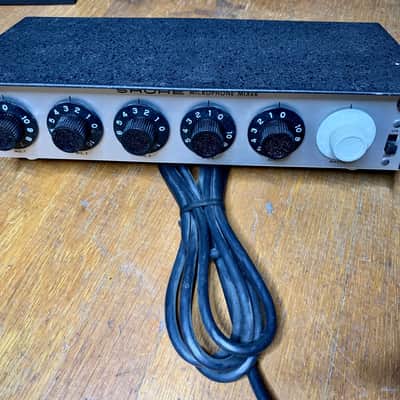 Shure M68 Microphone Mixer image 4