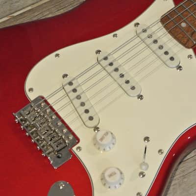 Squier Classic Vibe 60's Stratocaster - Candy Apple Red- With Gig Bag image 4