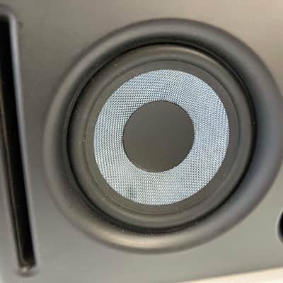 PreSonus Eris E44 2-Way Dual 4.5" Active Studio Monitor (Single) 2015 - Present - Black image 2