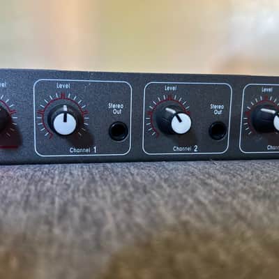 DOD SR460H Headphone Amp - Black image 3
