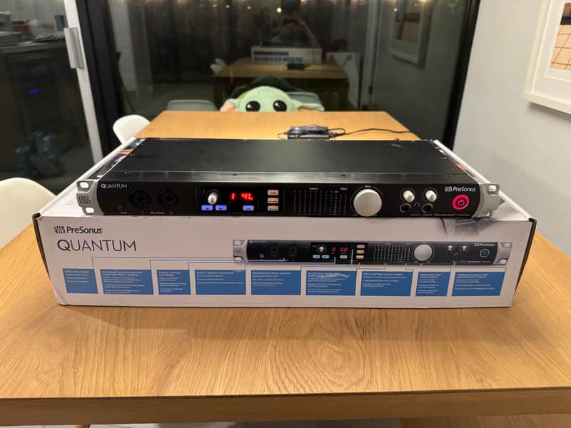 PreSonus Quantum Thunderbolt Audio Interface 2010s - Black image 1