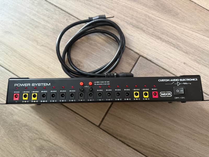 MXR MC403 Power System 2010 - Present - Black image 1