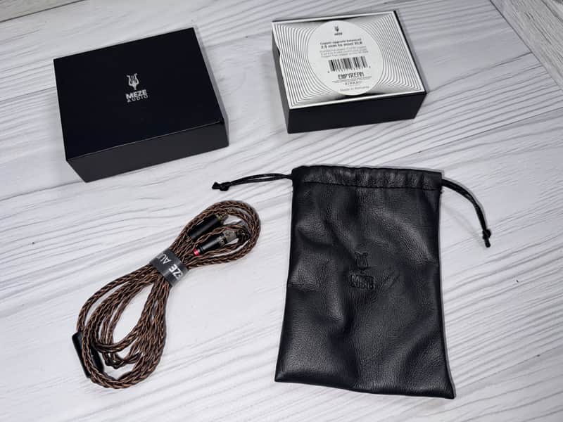Meze copper upgrade 2.5 to mini xlr Balanced cable image 1