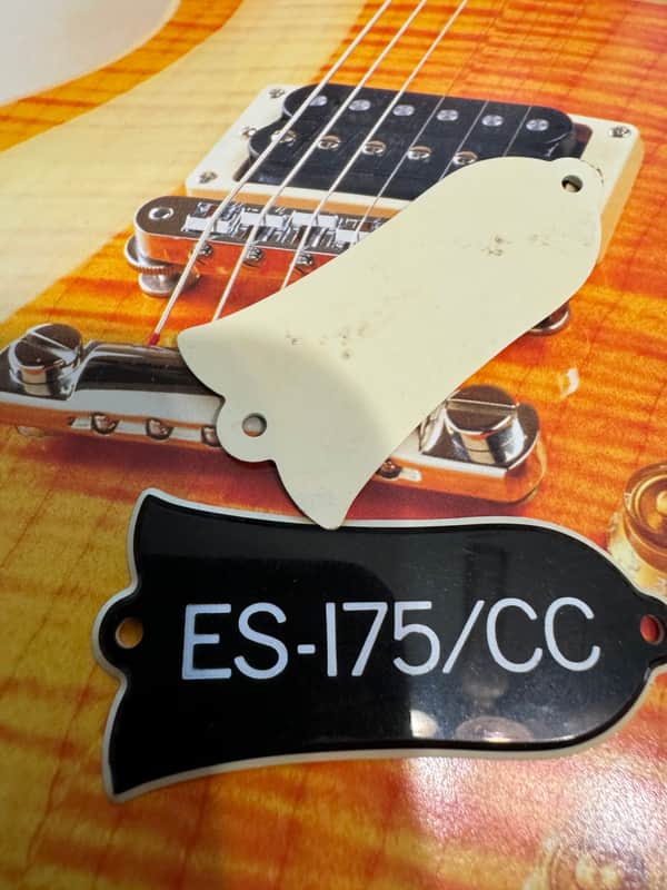 Gibson Gibson 80's NOS Truss Rod Cover 1980's - Black/White 1980's - Black/White image 1