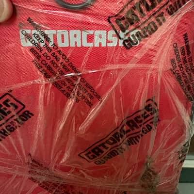 Gator ICON Series 25th Anniversary Gig Bag for Electric Bass Guitars - Red image 3