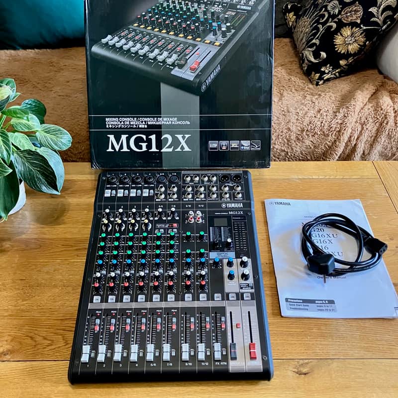 Yamaha MG12X-CV **Excellent Condition** Original Box & Manuals image 1