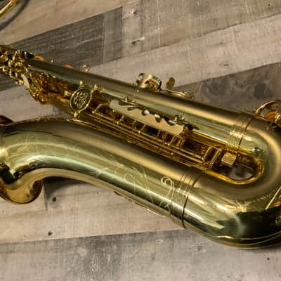 Buffet Crampon Tenor Saxophone - Lacquered Brass image 9