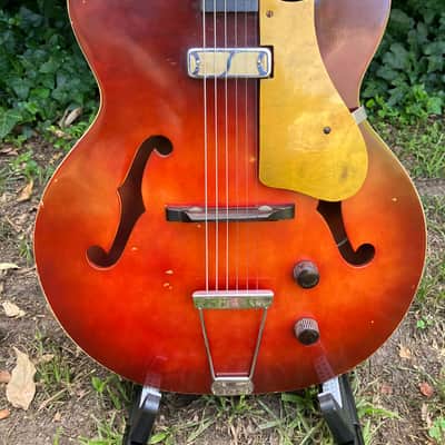 1963 Harmony Rocket H53 - Red Burst image 2