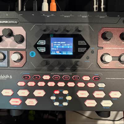 Supercritical Redshift 6 Variable Character Desktop synth image 1