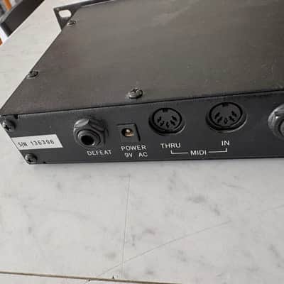 Alesis Midiverb II 16-Bit Digital Effects Processor 1990s - Black image 7