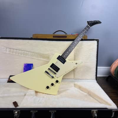 Gibson Explorer 2010 - White image 1
