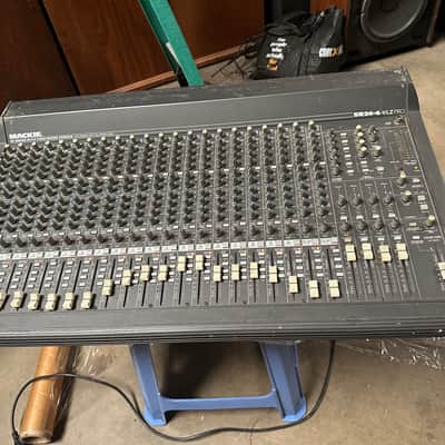 Mackie SR24.4-VLZ Pro SR Series 24x4x2 4-Bus Mixing Console 2001 - 2005 - Dark Gray image 4