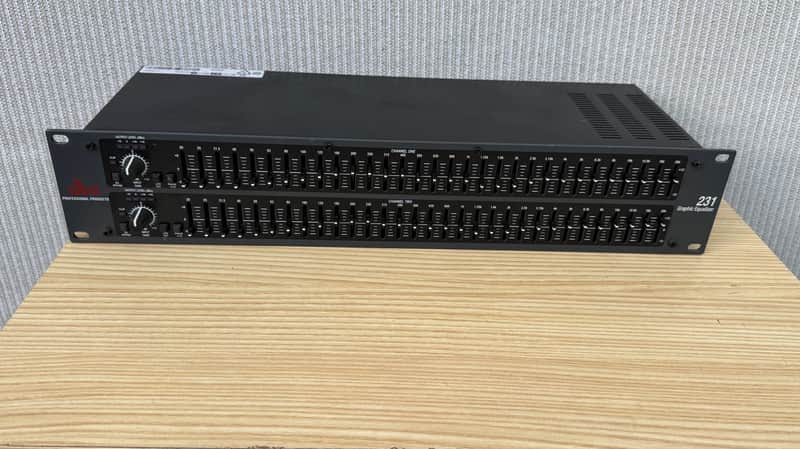 dbx 231 Dual Channel 31-Band EQ 2000s - Black image 1