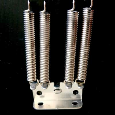 4 springs + 1 springs claw + 4 screws for Stratocaster style Tremolo image 2