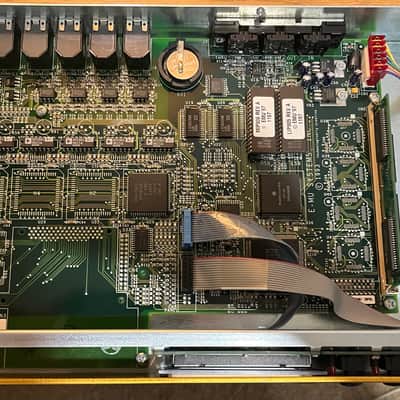 E-MU Systems Orbit 9090 V2 'The Dance Planet' Rackmount 32-Voice Synthesizer 1996 - Yellow image 15