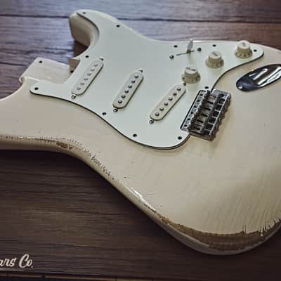 Stratocaster Vintage White Relic Body image 2