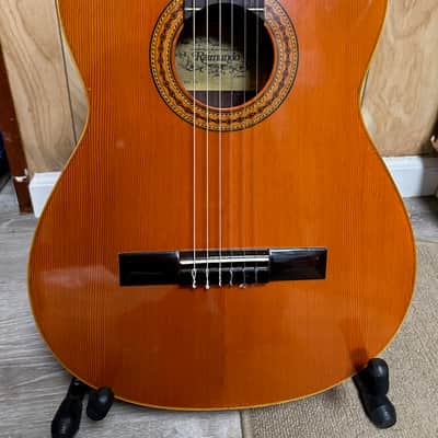 Raimundo Model 106 Classical Guitar circa 1970s-1980s - w/case image 2