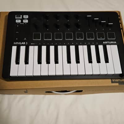 Arturia MiniLab MKIII 25-Key MIDI Controller 2022 - Present - Mint Green image 3