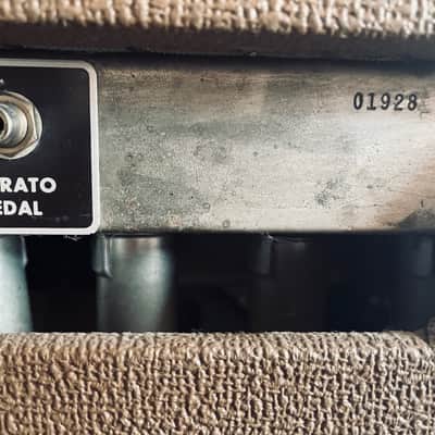 1963 Fender Vibrasonic Amp - Brownface image 4
