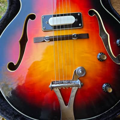 Univox Custom Late 60's Hollowbody MIJ All Original w/hardshell Case image 4