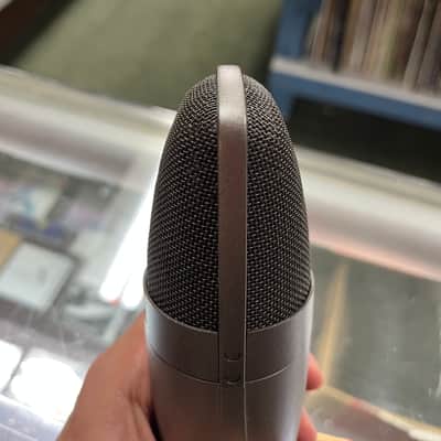 Shure KSM42 / SG Medium Diaphragm Cardioid Condenser Microphone 2010 - Present - Champagne image 4