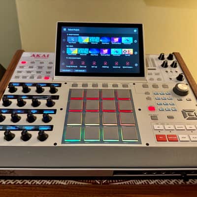 Akai MPC X Special Edition Standalone Sampler / Sequencer 2023 - Present Grey image 10