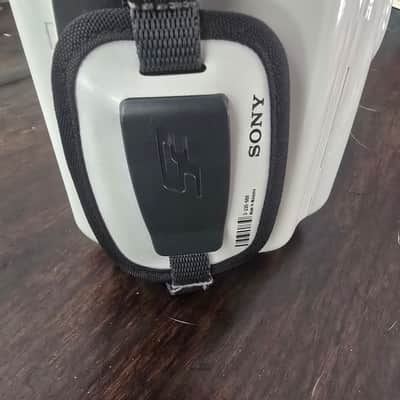 Sony WM-FS555 Early 2000s - White orange gray image 4