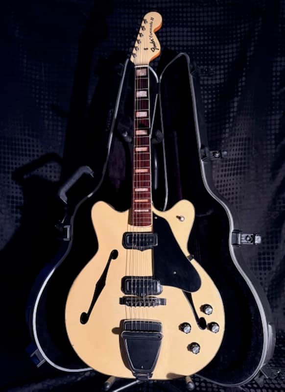 Fender Coronado II 1967 - nitrocellulosique Olympic White