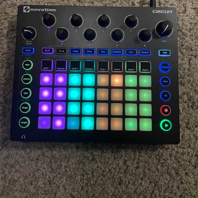 Novation Circuit Groovebox 2015 - 2021 Black image 3
