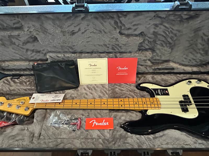 Fender American Pro II Precision Bass, black 9lbs. 4.1oz. #US23119829 image 1