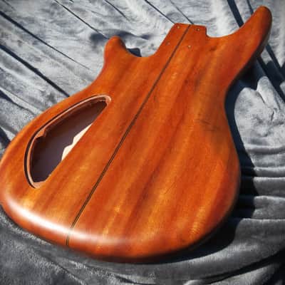 Babik Custom Jazzbass style Body, Macassar Ebony on Mahogany, light weight 2023 - Satin image 8