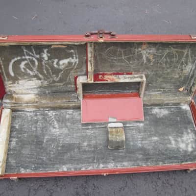 RARE Vintage '50s-60s RED HARDSHELL ELECTRIC GUITAR CASE for RESTORATION ONLY! image 10
