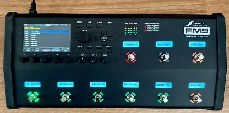 Fractal Audio FM9 Amp Modeler / FX Processor 2021 - 2025 - Black image 1