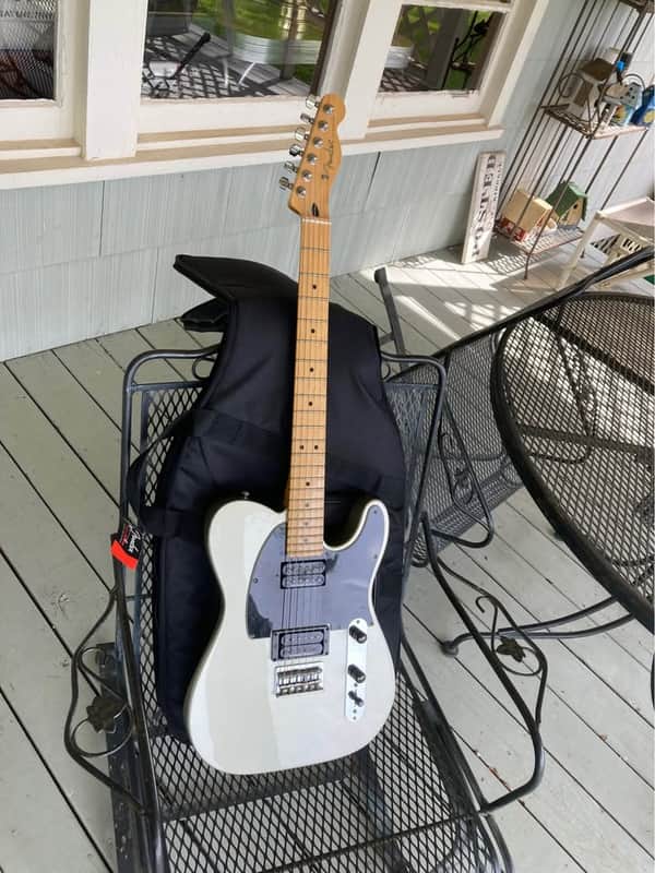 Fender Blacktop Telecaster HH Electric Guitar w/ Maple Fretboard 2011 Silver image 1