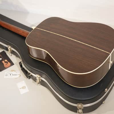 Martin D28 Sunburst 2022 - Sunburst image 9