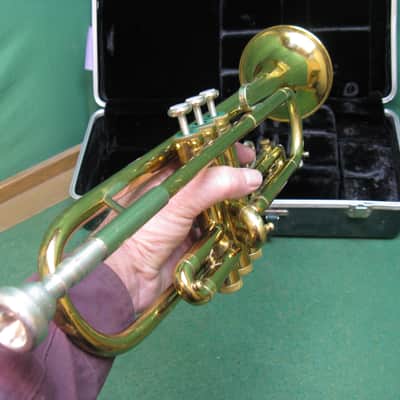 Bach Bundy Trumpet 1973 - Reconditioned - Original Case & Bach 7C MP image 16