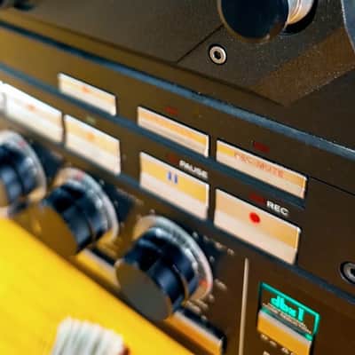 TEAC X-2000R 1/4", 4 track - [SUPERB!!] - Refurbished ($400!), with takeup reel, original NAB hubs, extra 10.5" reel image 11