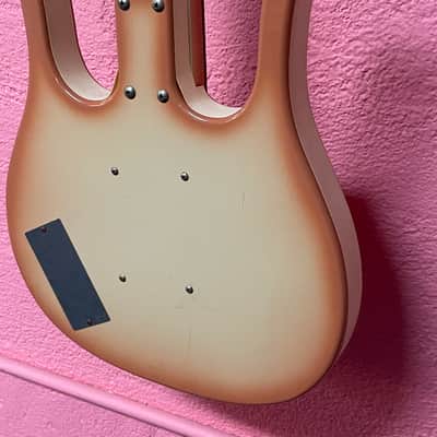 Danelectro Longhorn Light Copper Burst image 8