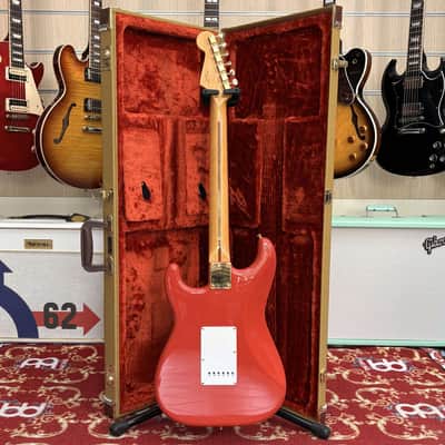 Immagine Fender Limited Edition Classic Series '50s Stratocaster® Fiesta Red Gold Hardware Chitarra Elettrica - 5