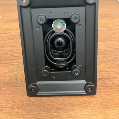 QSC iD8 Intellidock Mounting System image 7