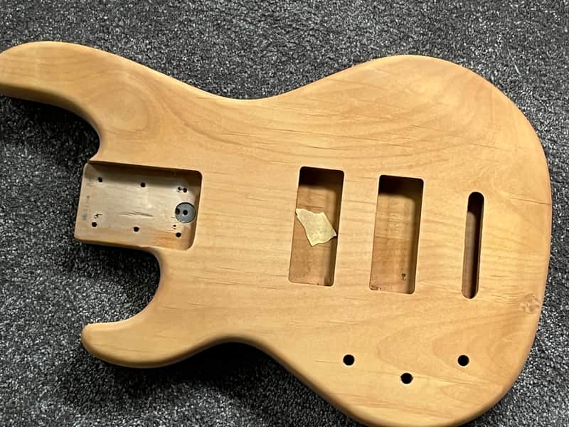G&L Fullerton L-2500 left handed lefty bass body USA base coat image 1