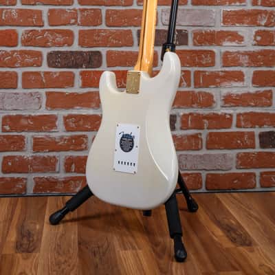 Fender American Vintage Limited Edition 1957 Commemorative Stratocaster White Blonde 2007 w/OHSC image 8