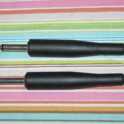 lightly used genuine Fender instrument cable, 10 feet, black PVC - Professional OFC (oxygen-free copper) Noiseless Instrument Cable (1/4" Straight TS Male to 1/4"Straight TS Male plugs) image 6