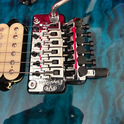 EVH Wolfgang WG QM with baked maple neck and EVH WG case - Chlorine Burst image 11