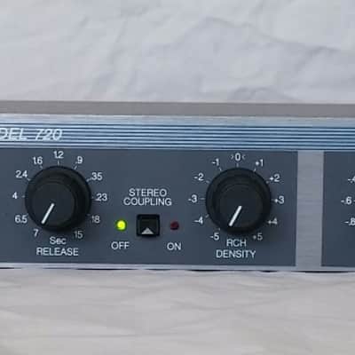 Aphex Dominator II 720 2 Channel Multiband Limiter Excellent Condition image 2