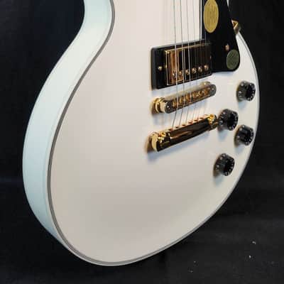 Gibson Vintage 2001 Les Paul Custom, Alpine White, Gold Hardware, w/HSC NOS image 7