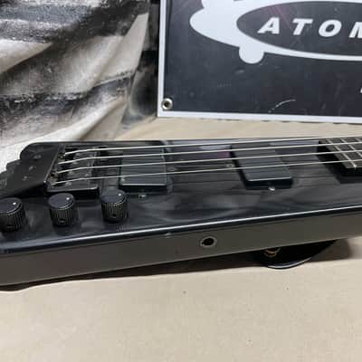 Kramer The Duke Headless 4-string Bass with Case Vintage Black image 9